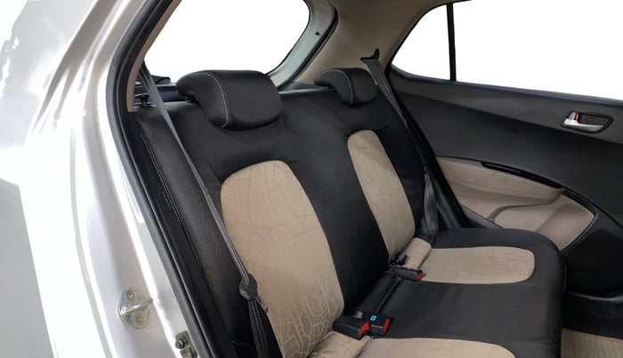 2016 Hyundai Grand i10 ASTA (O) 1.2 KAPPA VTVT, Petrol, Manual, 72,602 km, Right Side Rear Door Cabin