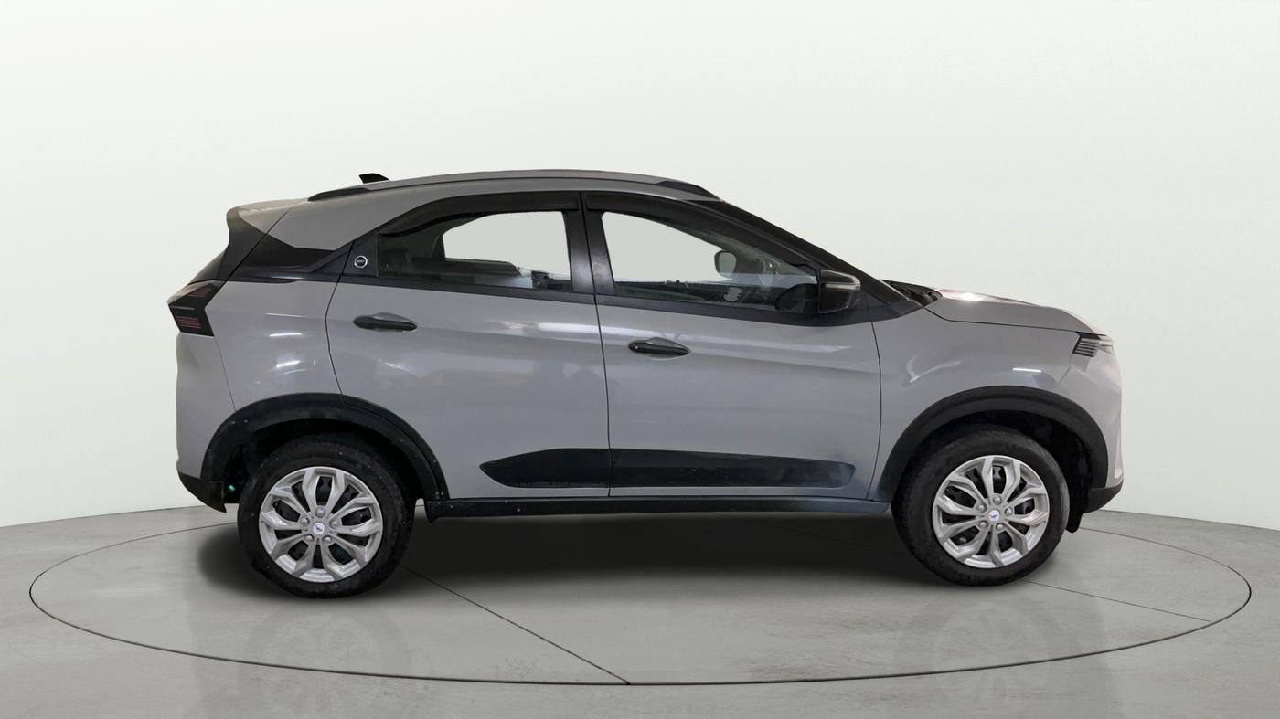 2024 Tata NEXON PURE 1.2 PETROL, CNG, Manual, 20,901 km, Right Side View