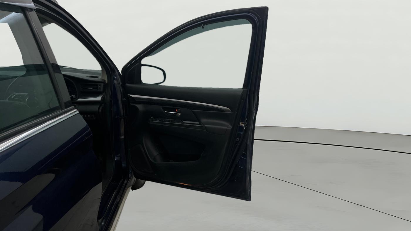 2022 Maruti XL6 ALPHA AT, Petrol, Automatic, 62,732 km, RHS Front Door