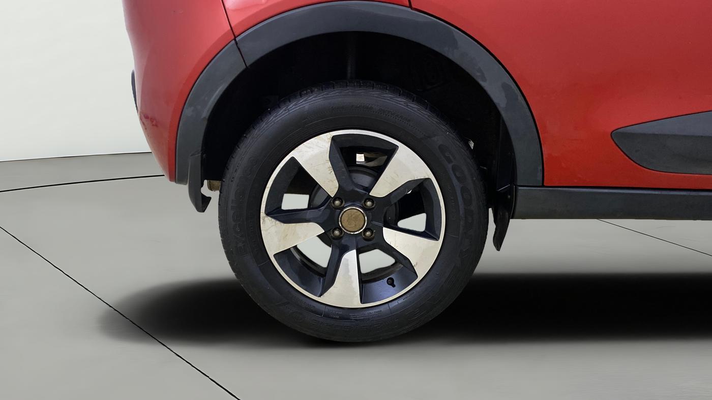 2019 Tata NEXON XZA PLUS PETROL, Petrol, Automatic, 34,173 km, Right Rear Wheel