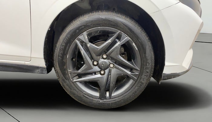 2022 Hyundai NEW I20 SPORTZ 1.2 MT, Petrol, Manual, 57,247 km, Right Front Wheel