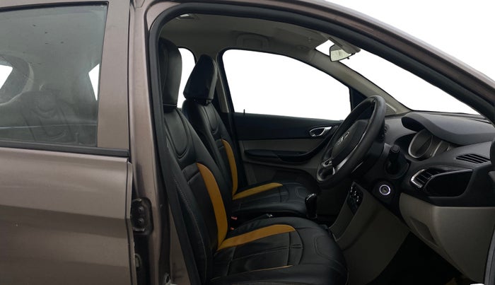 2016 Tata Tiago XZ PETROL, Petrol, Manual, 57,113 km, Right Side Front Door Cabin