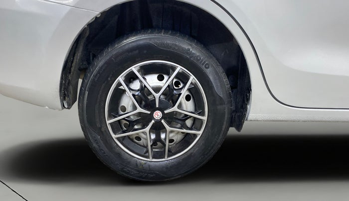 2019 Maruti Dzire LXI, Petrol, Manual, 55,634 km, Right Rear Wheel