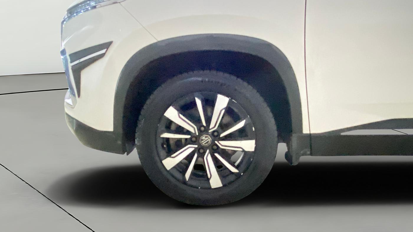 2020 MG HECTOR SHARP 1.5 DCT PETROL, Petrol, Automatic, 29,002 km, Left Front Wheel