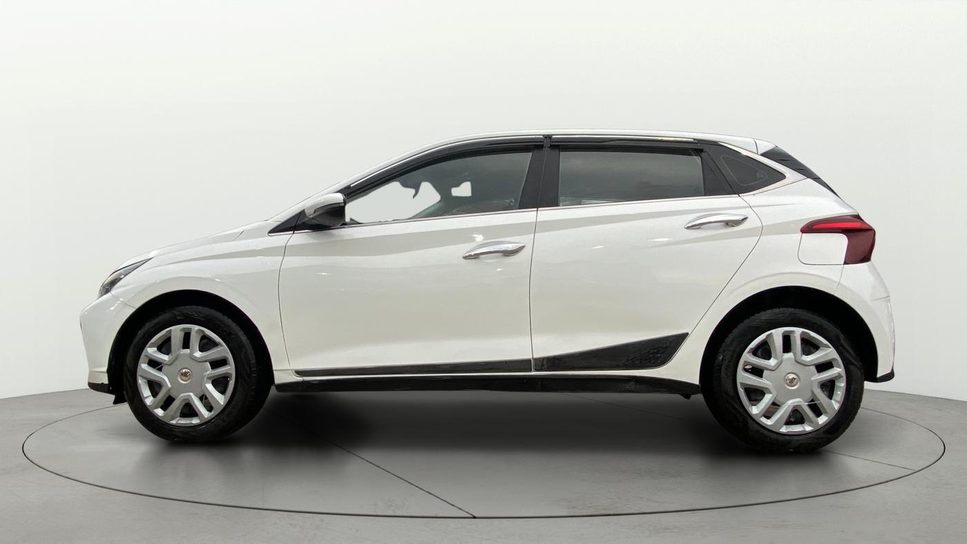 2021 Hyundai NEW I20 SPORTZ 1.2 AT, Petrol, Automatic, 41,775 km, Left Side