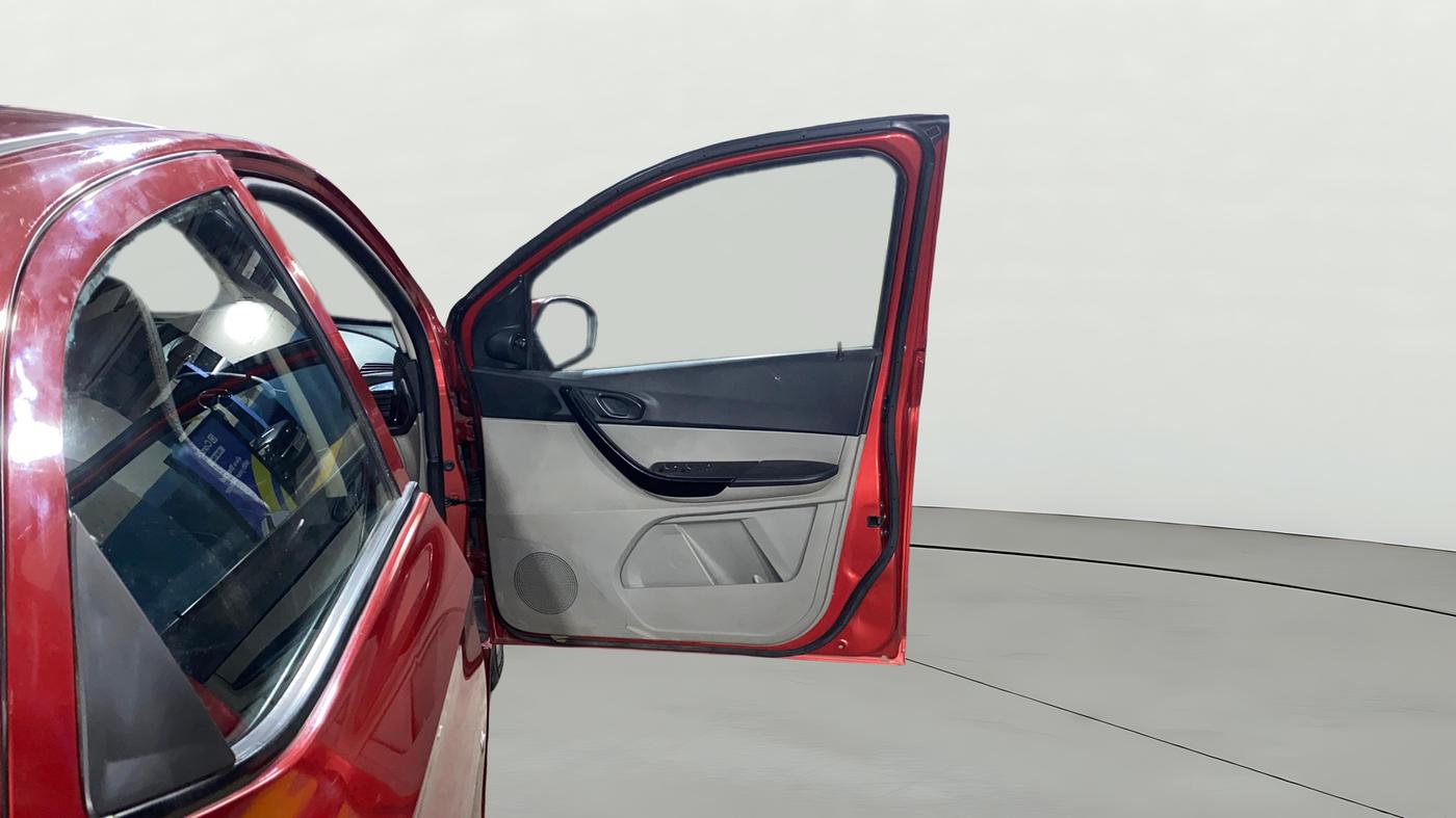 2019 Tata Tiago XT PETROL, Petrol, Manual, 55,589 km, RHS Front Door