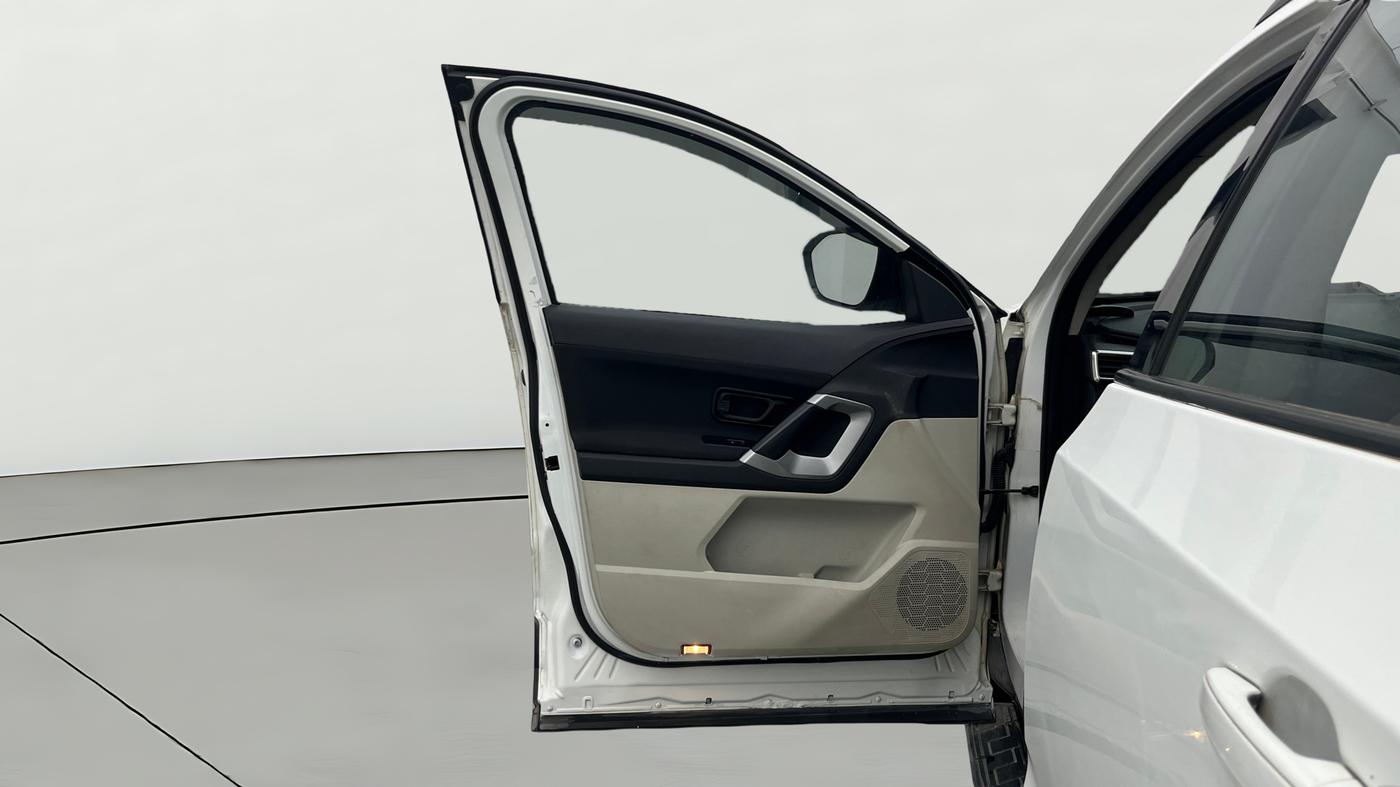 2021 Tata Safari XMA, Diesel, Automatic, 86,887 km, LHS Front Door