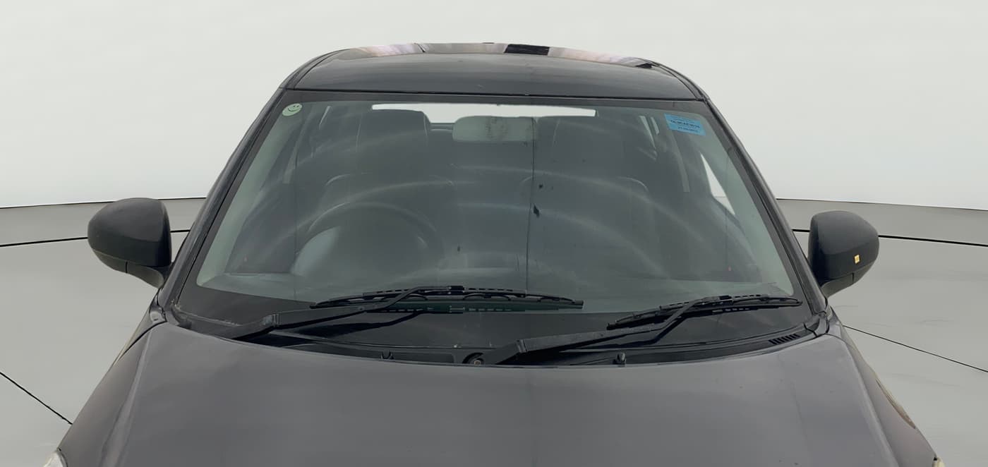 2015 Maruti Swift LXI (O), Petrol, Manual, 52,118 km, Front Windshield