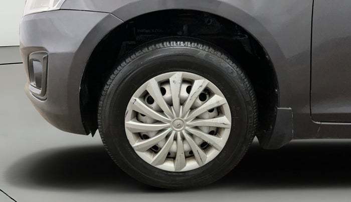 2016 Maruti Swift LXI, Petrol, Manual, 57,386 km, Left Front Wheel