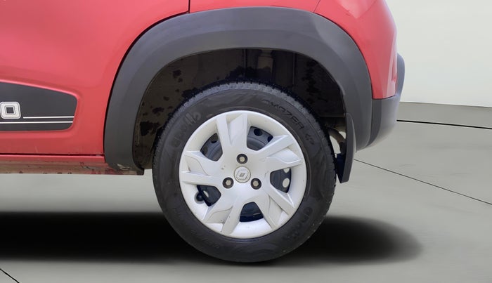 2022 Renault Kwid RXT 1.0 AMT, Petrol, Automatic, 41,062 km, Left Rear Wheel