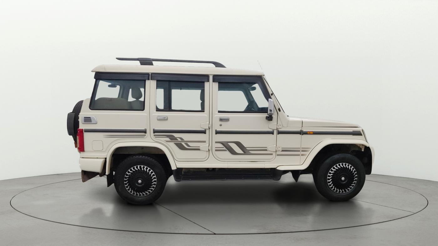 2020 Mahindra Bolero B6, Diesel, Manual, 72,473 km, Right Side View