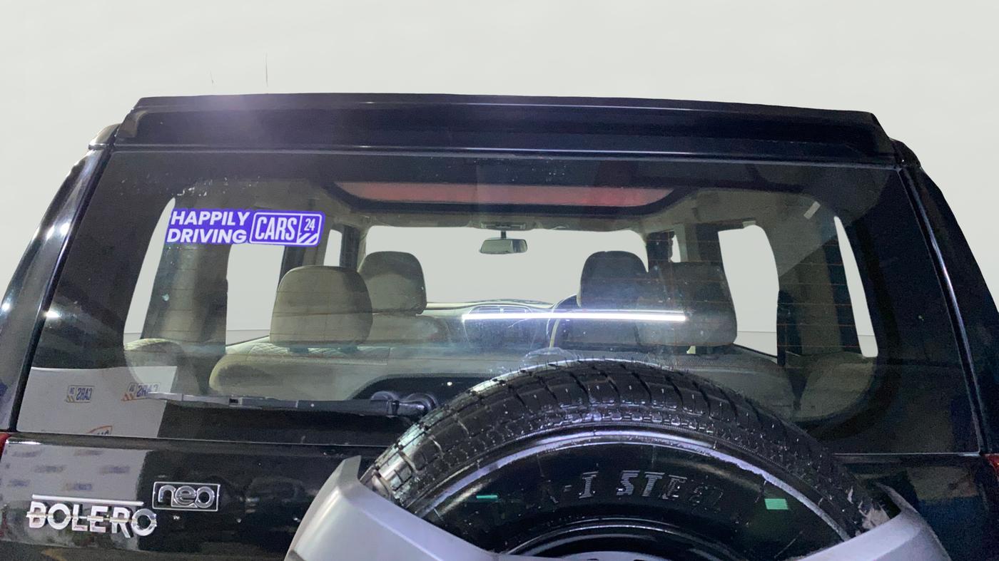 2022 Mahindra BOLERO NEO N10 R, Diesel, Manual, 1,14,913 km, Rear Windshield
