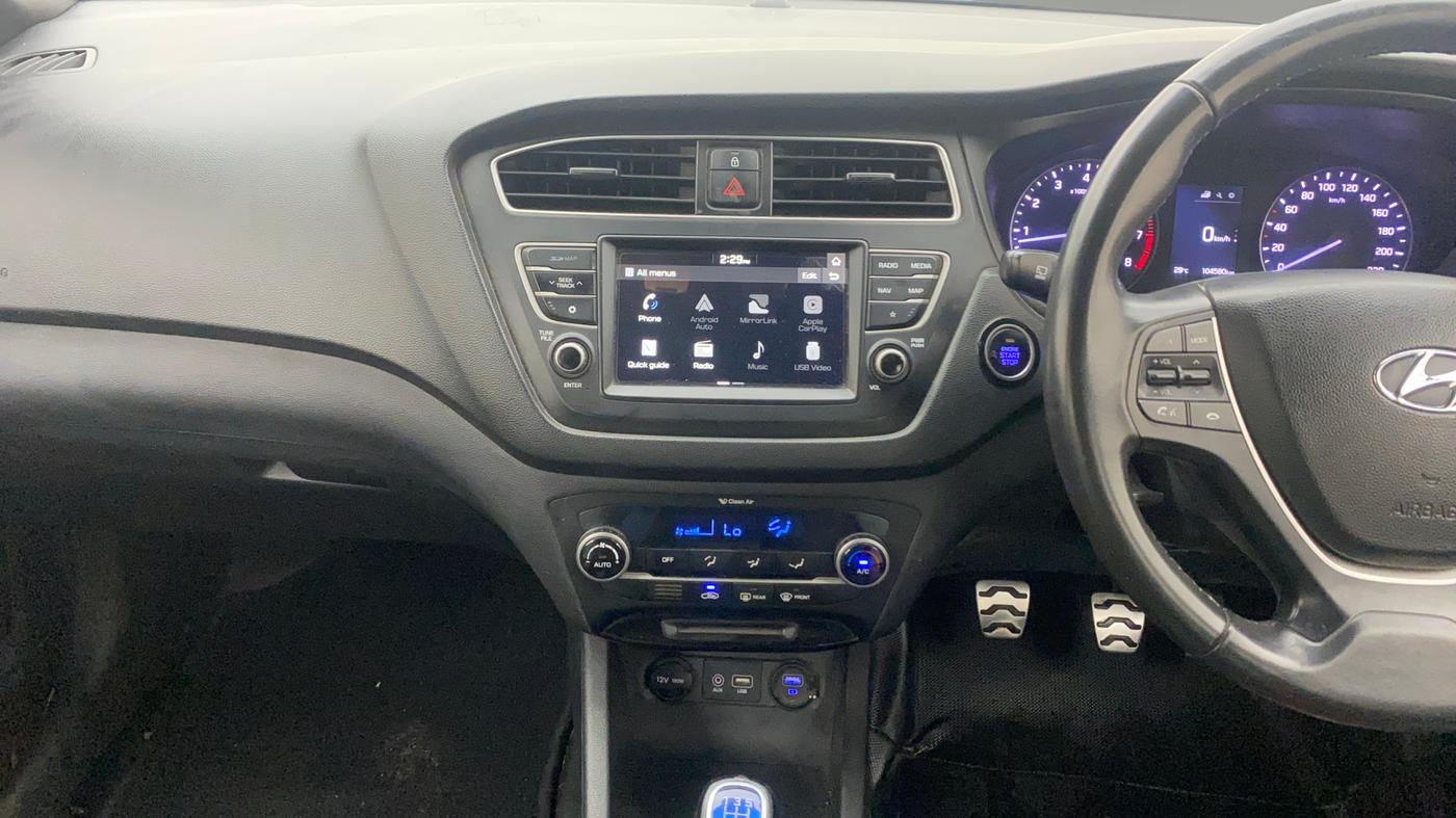 2018 Hyundai i20 Active 1.2 SX, Petrol, Manual, 1,04,549 km, Air Conditioner