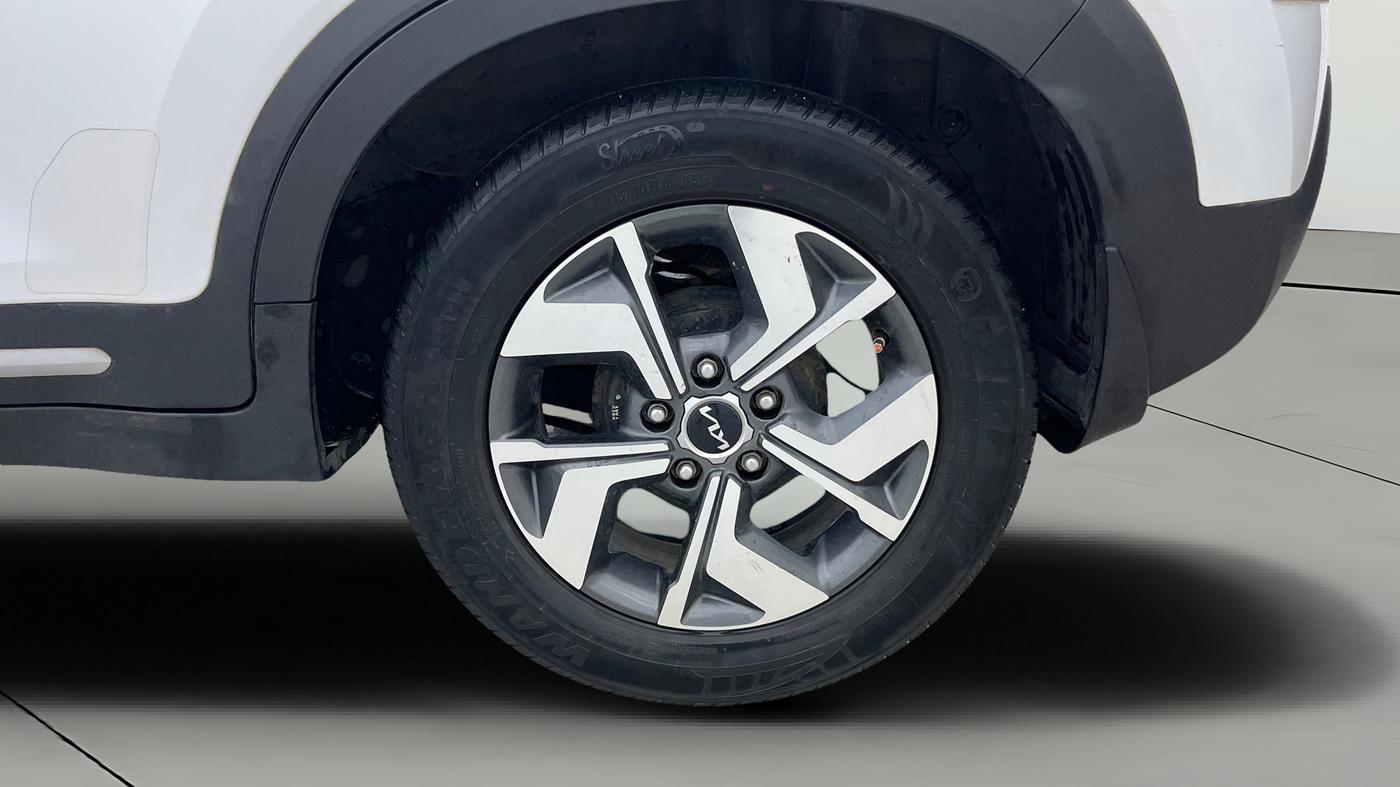 2022 KIA SONET HTX 1.5, Diesel, Manual, 50,229 km, Left Rear Wheel