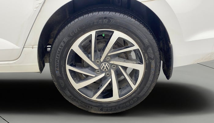 2023 Volkswagen VIRTUS TOPLINE TSI 1.0 MT, Petrol, Manual, 45,319 km, Left Rear Wheel