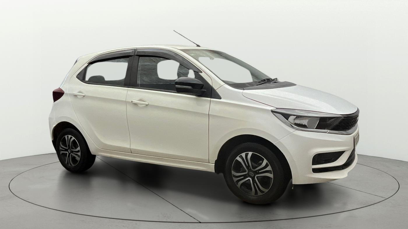 2022 Tata Tiago XT PETROL, Petrol, Manual, 31,544 km, Right Front Diagonal
