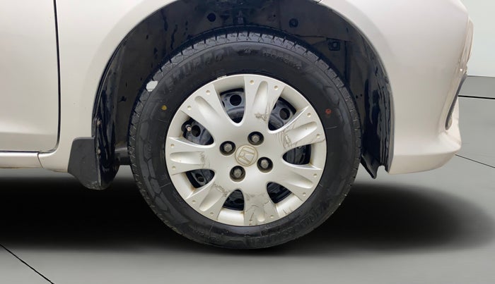 2017 Honda Amaze 1.2L I-VTEC S, Petrol, Manual, 1,29,943 km, Right Front Wheel