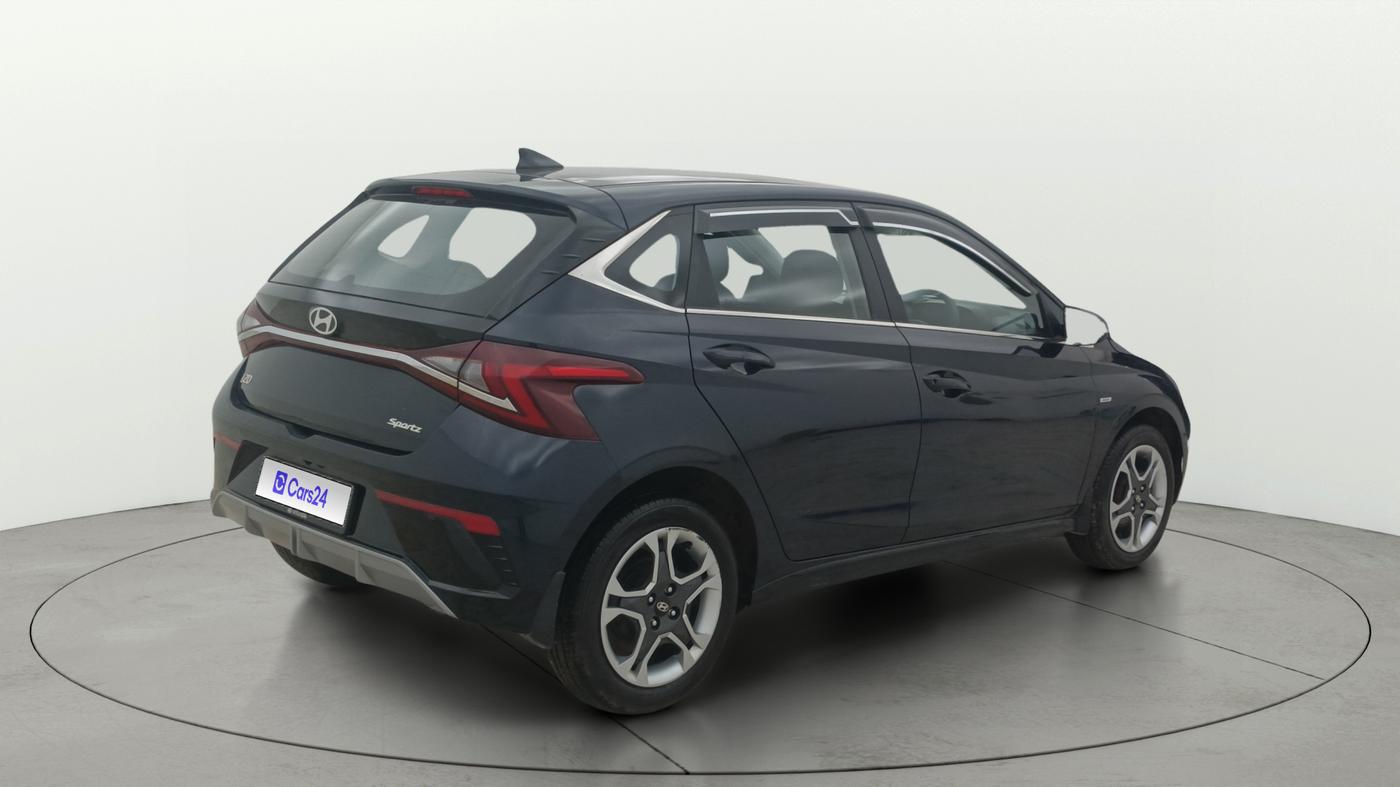 2024 Hyundai NEW I20 Sportz (O) 1.2 IVT, Petrol, Automatic, 9,611 km, Right Back Diagonal