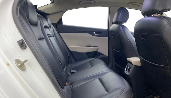 2020 Hyundai Verna SX 1.5 VTVT, Petrol, Manual, 78,881 km, Right Side Rear Door Cabin