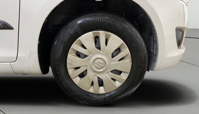 2013 Maruti Swift VXI, Petrol, Manual, 64,228 km, Right Front Wheel