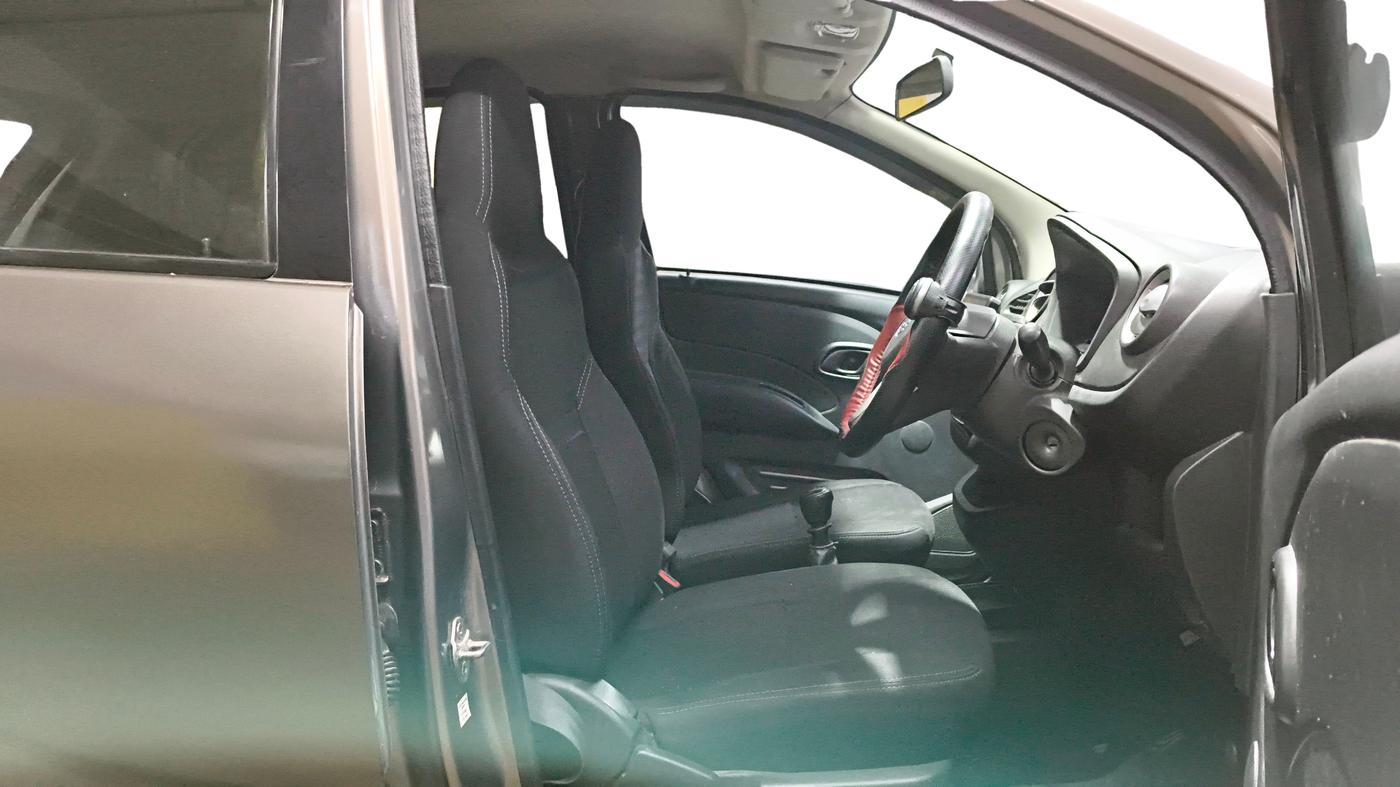 2017 Datsun Redi Go T (O), Petrol, Manual, 90,090 km, Right Side Front Door Cabin