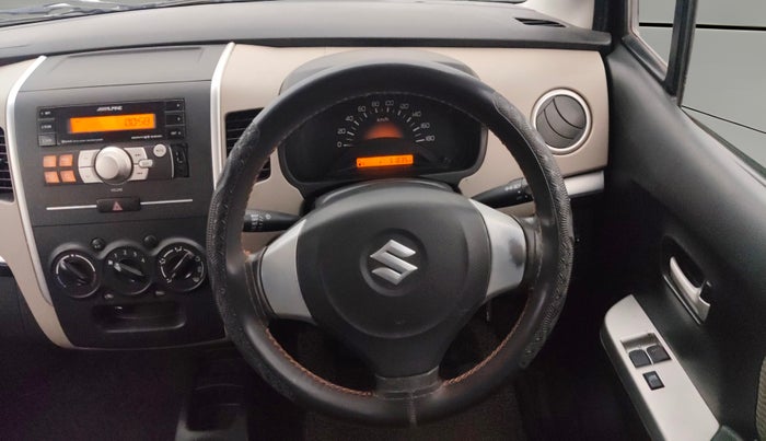 2014 Maruti Wagon R 1.0 LXI, Petrol, Manual, 51,625 km, Steering Wheel Close Up