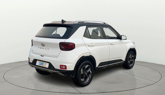 2019 Hyundai VENUE SX 1.4 CRDi DUAL TONE, Diesel, Manual, 1,07,785 km, Right Back Diagonal