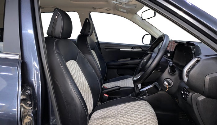 2024 KIA SONET HTK (O) 1.2 Petrol MT, Petrol, Manual, 11,521 km, Right Side Front Door Cabin