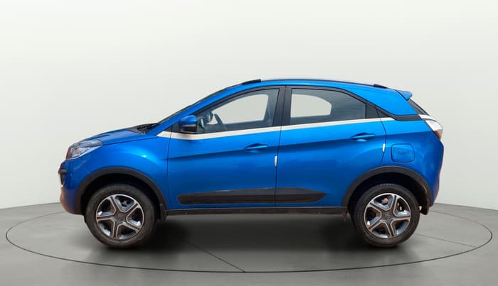 2018 Tata NEXON XZ PETROL, Petrol, Manual, 32,333 km, Left Side