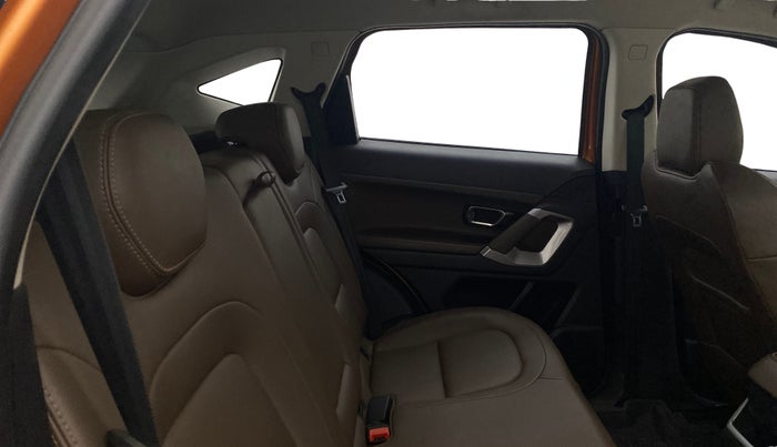 2019 Tata Harrier XZ 2.0L, Diesel, Manual, 61,983 km, Right Side Rear Door Cabin