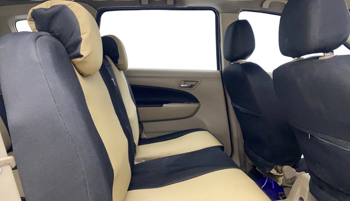 2017 Maruti Ertiga VXI CNG, CNG, Manual, 82,888 km, Right Side Rear Door Cabin