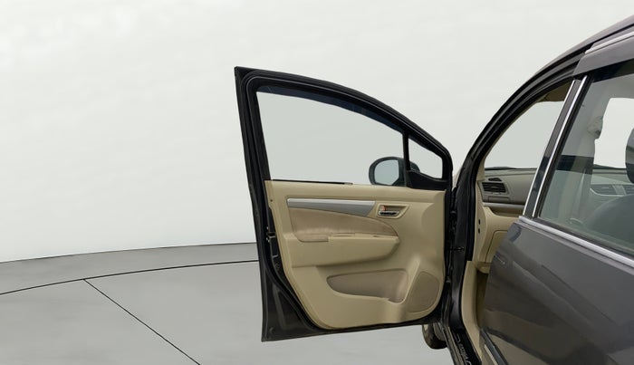 2015 Maruti Ertiga VXI CNG, CNG, Manual, 1,21,416 km, LHS Front Door