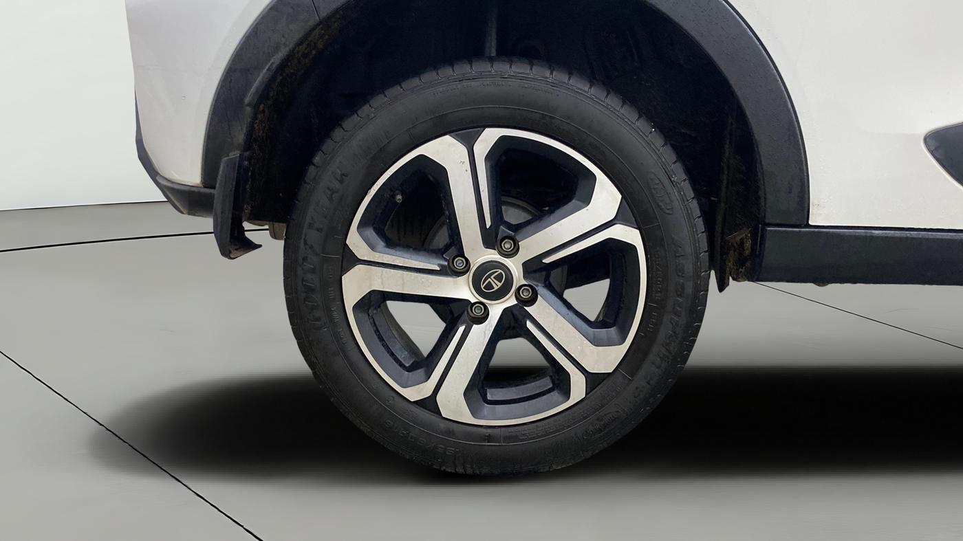 2023 Tata NEXON XM SUNROOF PETROL, Petrol, Manual, 37,031 km, Right Rear Wheel