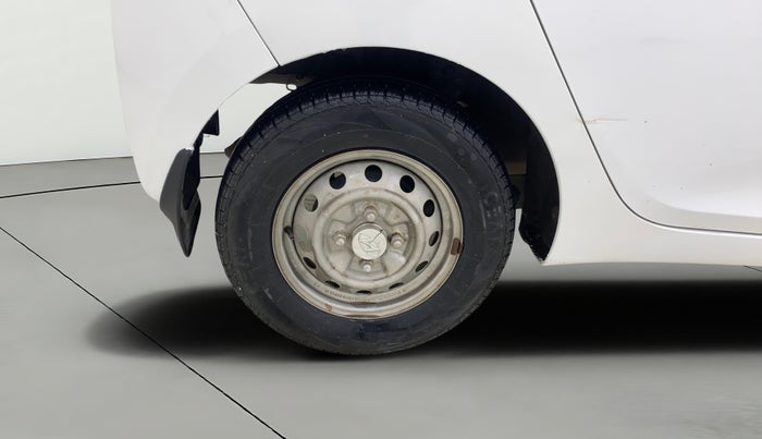 2017 Hyundai Eon ERA +, Petrol, Manual, 25,201 km, Right Rear Wheel