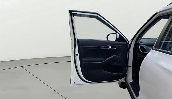 2022 KIA SELTOS HTK 1.5 PETROL, Petrol, Manual, 15,488 km, LHS Front Door