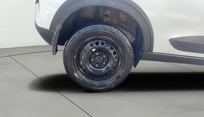 2024 Tata NEXON Pure 1.5 Revotorq 6AMT, Diesel, Automatic, 57,136 km, Right Rear Wheel