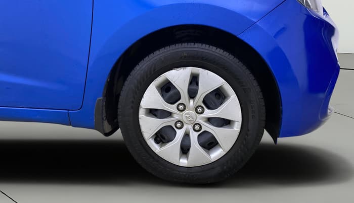 2018 Hyundai Xcent S AT 1.2, Petrol, Automatic, 49,044 km, Right Front Wheel