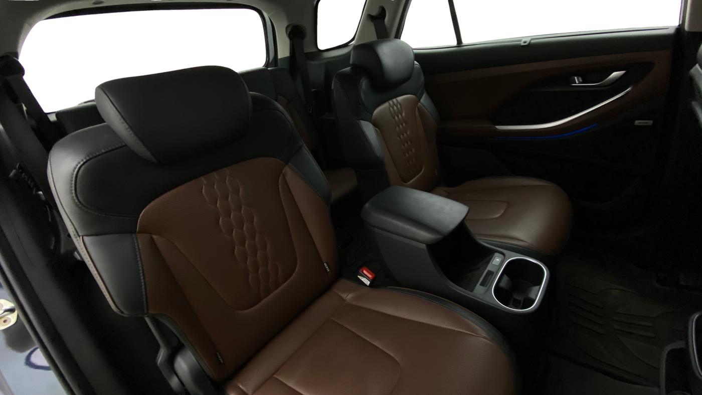 2022 Hyundai ALCAZAR 2.0 SIGNATURE (O) AT 6STR, Petrol, Automatic, 76,386 km, Right Side Rear Door Cabin