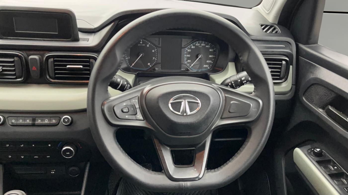 2023 Tata PUNCH ADVENTURE MT, Petrol, Manual, 25,721 km, Steering Wheel Close Up