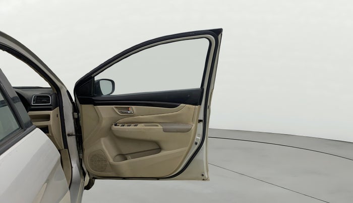 2016 Maruti Ciaz VXI, Petrol, Manual, 31,229 km, RHS Front Door