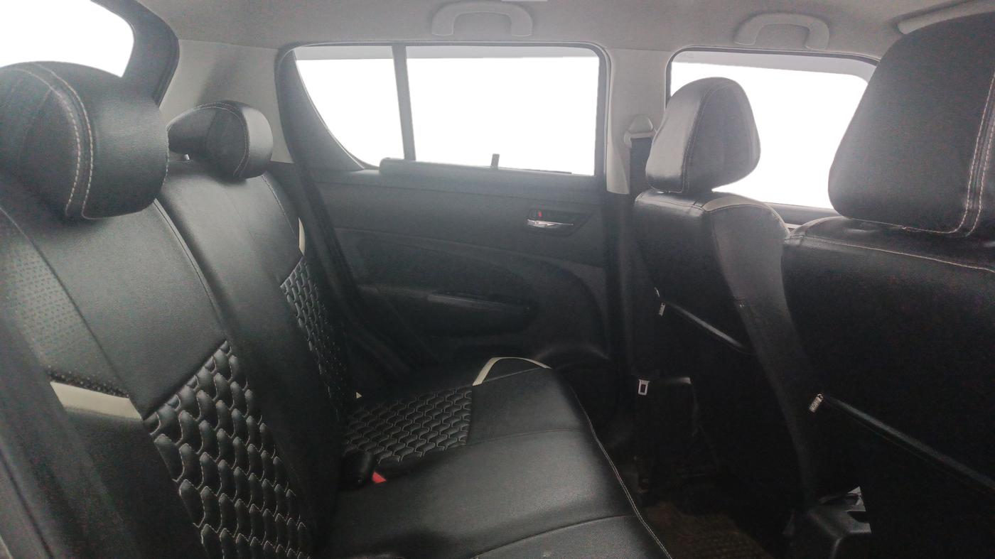 2015 Maruti Swift VXI, Petrol, Manual, 92,353 km, Right Side Rear Door Cabin