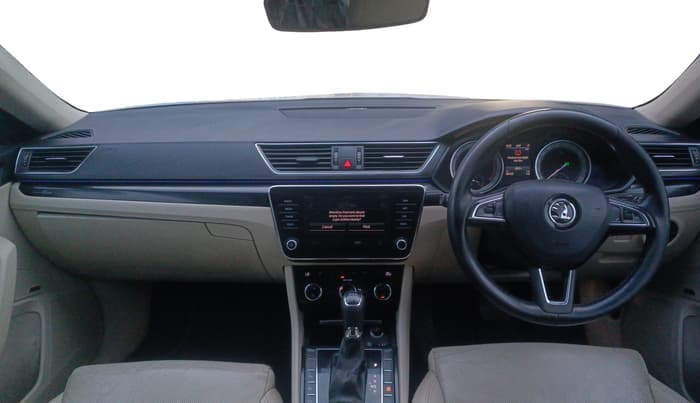 2017 Skoda Superb L&K 1.8 TSI AT, Petrol, Automatic, 80,121 km, Dashboard