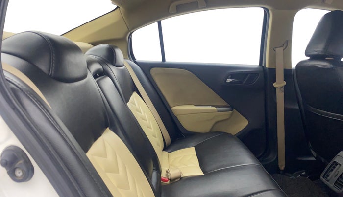 2016 Honda City 1.5L I-VTEC V MT, Petrol, Manual, 69,843 km, Right Side Rear Door Cabin