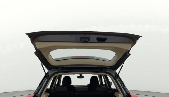 2021 Mahindra XUV300 W6 1.5 Diesel, Diesel, Manual, 62,329 km, Boot Door Open