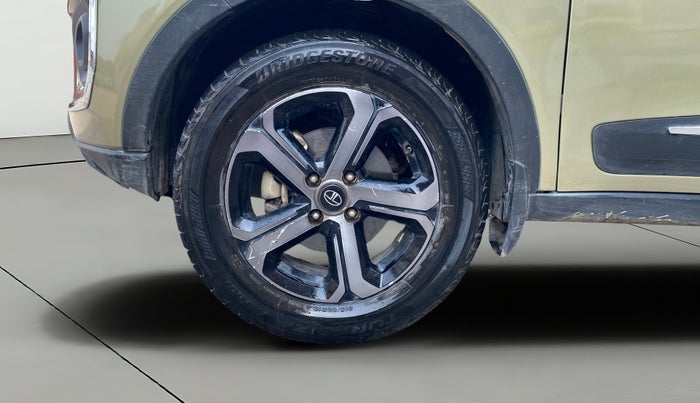 2022 Tata NEXON XZ PLUS (PREMIUM) KAZIRANGA PETROL, CNG, Manual, 97,980 km, Left Front Wheel