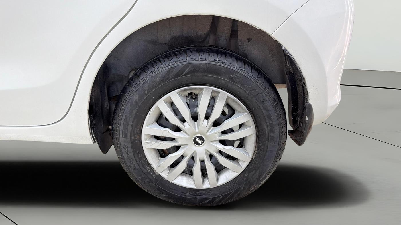 2022 Maruti Swift VXI AMT, Petrol, Automatic, 52,522 km, Left Rear Wheel