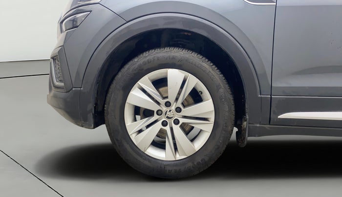 2022 Skoda KUSHAQ AMBITION 1.0L TSI MT, Petrol, Manual, 32,356 km, Left Front Wheel