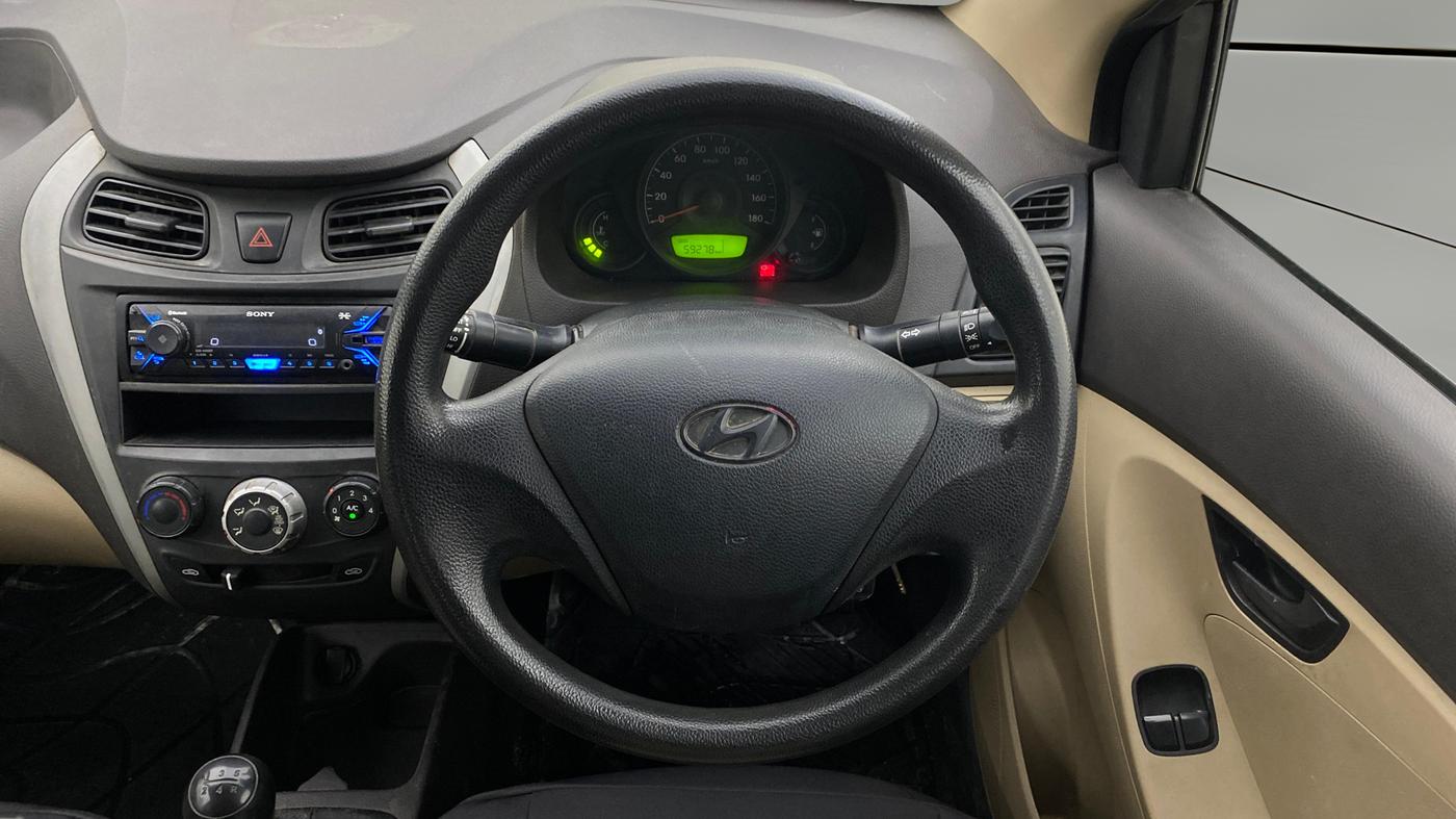 2017 Hyundai Eon ERA +, Petrol, Manual, 59,274 km, Steering Wheel Close Up