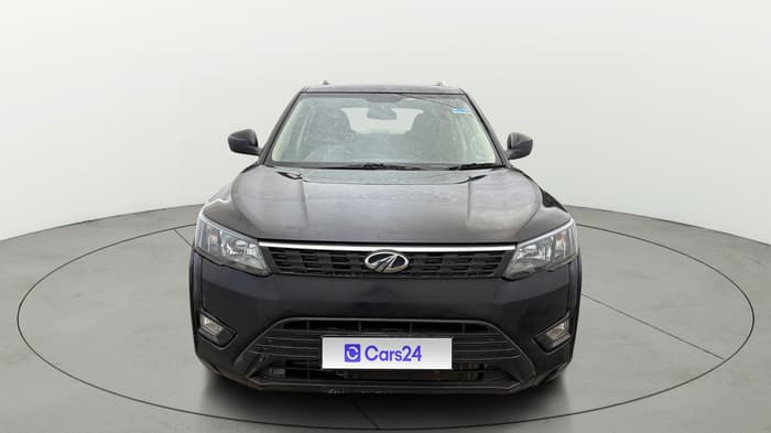 2022 Mahindra XUV300 W4 1.2 PETROL, Petrol, Manual, 56,845 km, Front