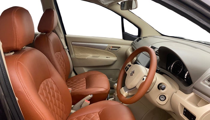 2016 Maruti Ertiga VXI, Petrol, Manual, 1,01,093 km, Right Side Front Door Cabin